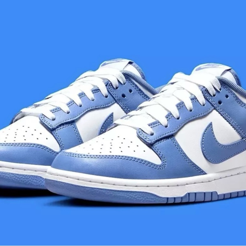 Nike Dunks Carolina Blue NIB! Size 10 Men’s